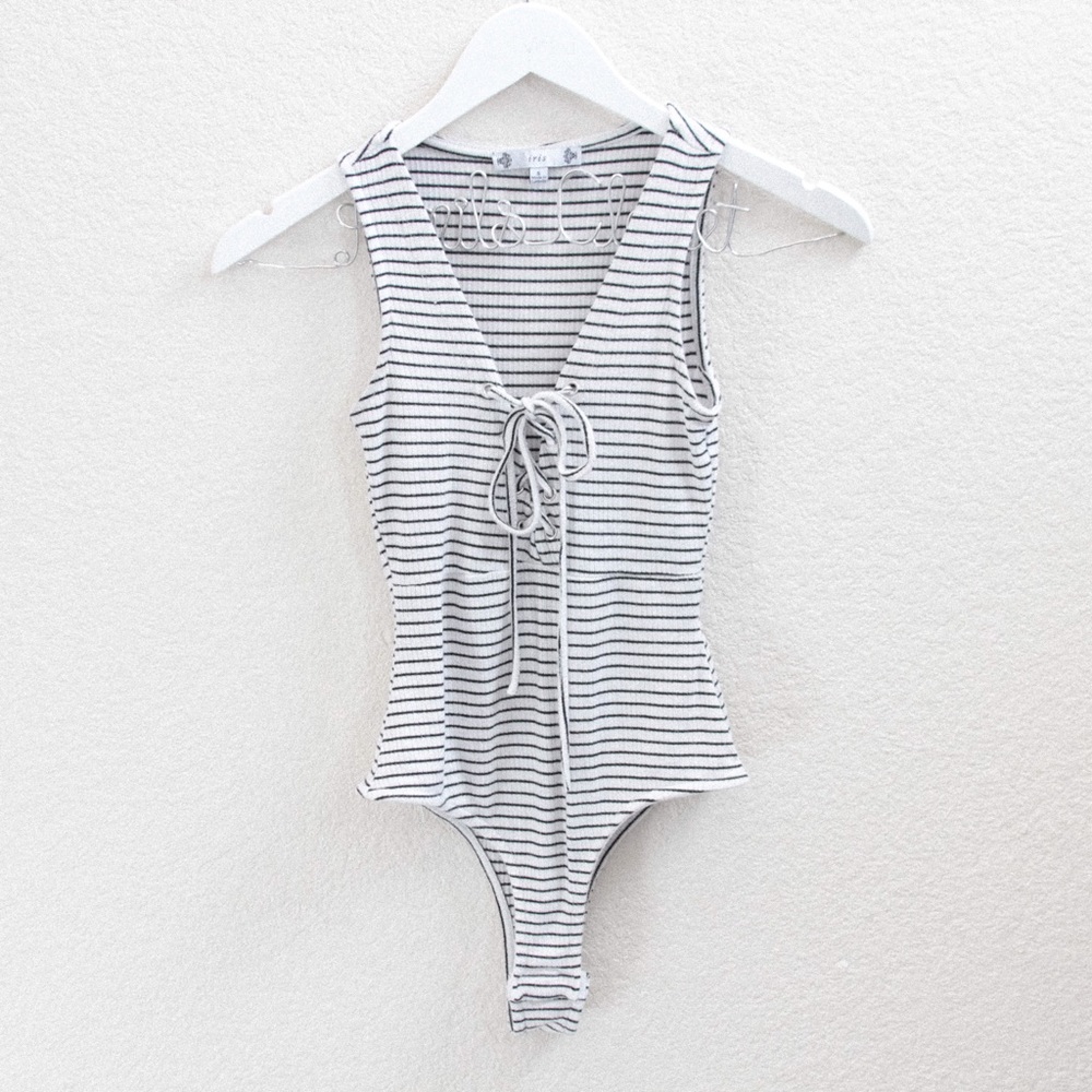 ♡ Iris Stripe Ribbed Lace-Up Bodysuit ♡